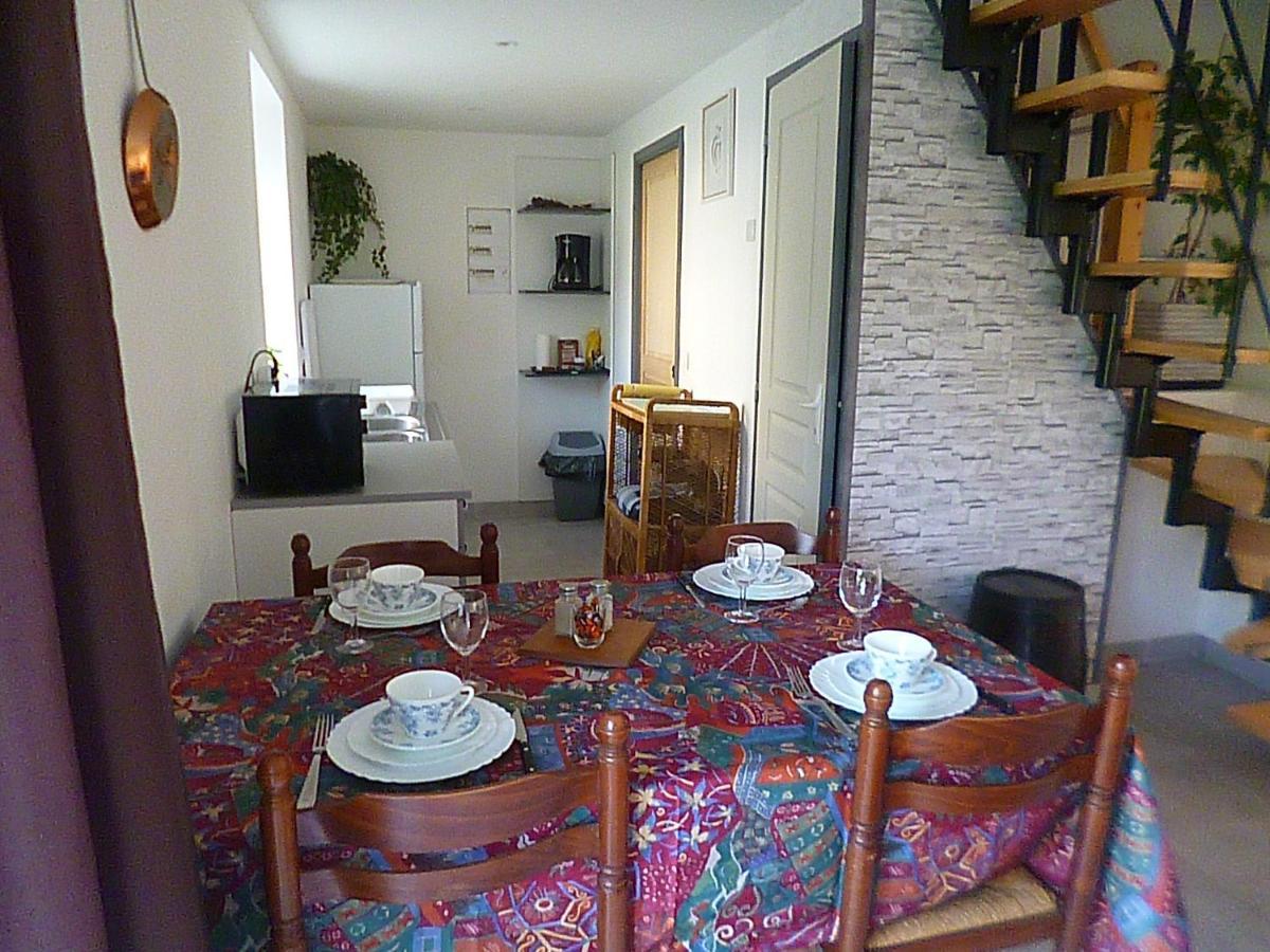 Gite Au Calme Centre Finistere Jardin Clos Trégourez エクステリア 写真